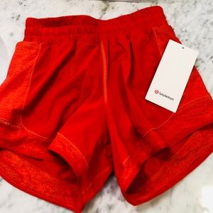 Lululemon hotty hots in carnation red
